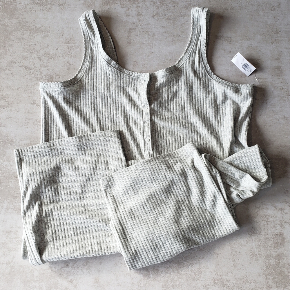 Old navy wide leg romper - Size XL